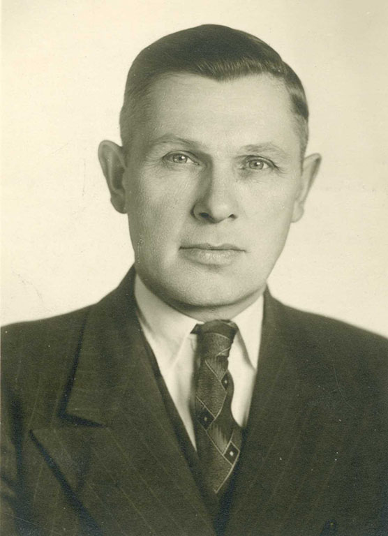 Михайло Орест